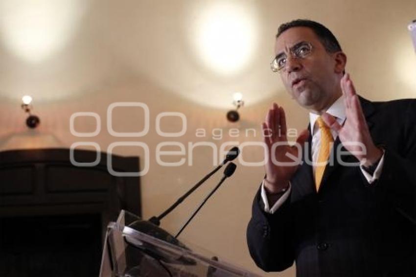 JAVIER LOZANO ALARCÓN