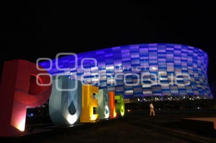 ESTADIO CUAUHTÉMOC . PUEBLA FC VS BOCA 