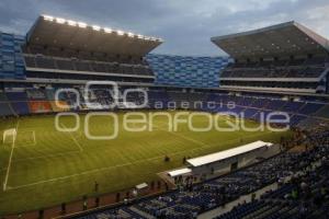 ESTADIO CUAUHTÉMOC . PUEBLA FC VS BOCA JUNIORS