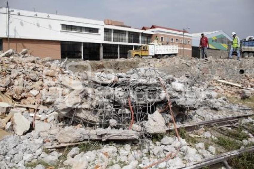 DEMOLICIÓN DEL MERCADO EL FERROCARRIL