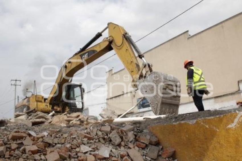 DEMOLICIÓN DEL MERCADO EL FERROCARRIL