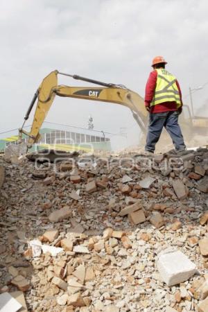 DEMOLICIÓN DEL MERCADO EL FERROCARRIL