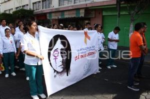 MARCHA EN TEHUACÁN