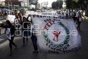 MANIFESTACIÓN FEET