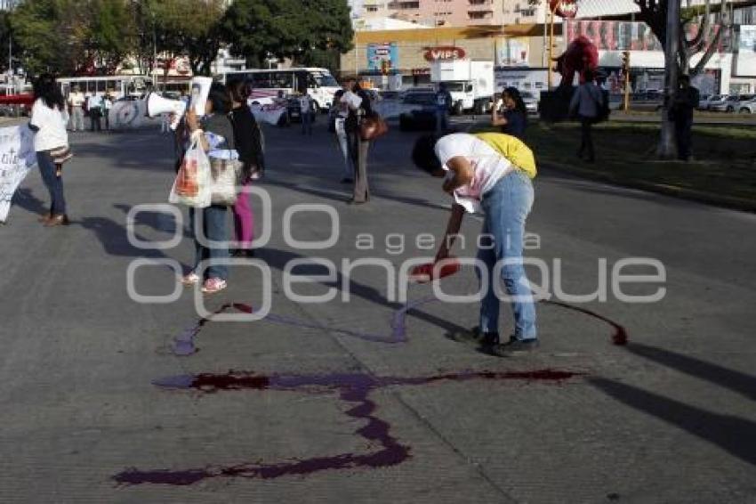 MANIFESTACIÓN FEET