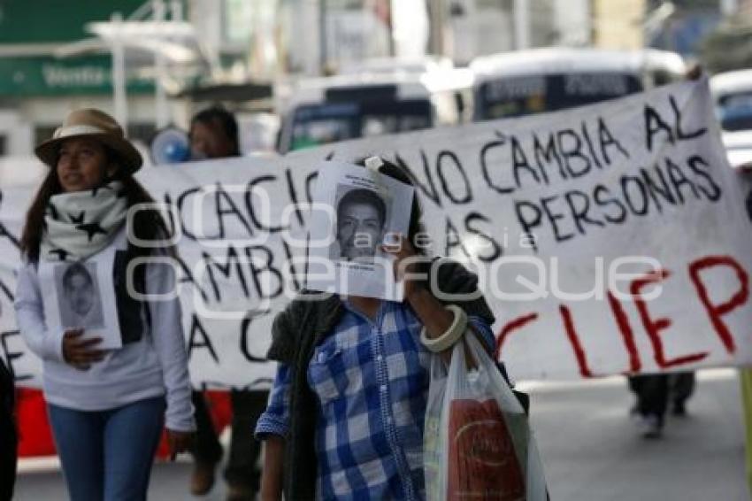 MANIFESTACIÓN FEET