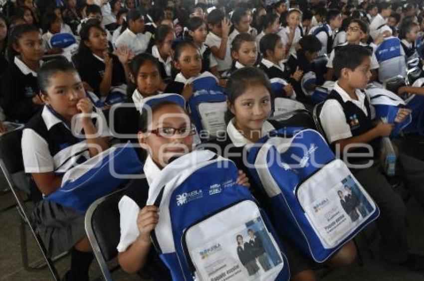 ENTREGA DE UNIFORMES GRATUITA