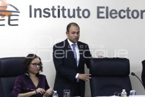 IEE . SESIÓN
