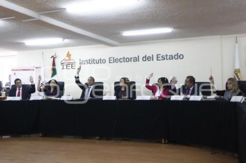 IEE . SESIÓN