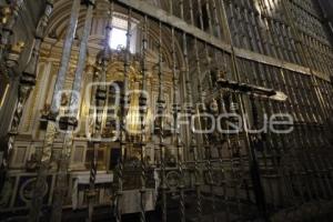 CATEDRAL . RESTAURACION REJAS