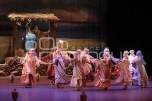 NAVIDADES EN MÉXICO . BALLET AMALIA HERNÁNDEZ