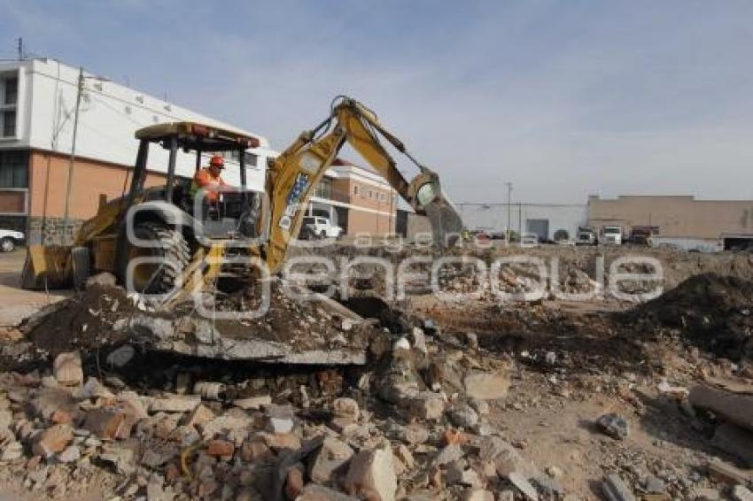 TREN TURÍSTICO . CIERRE 11 NORTE