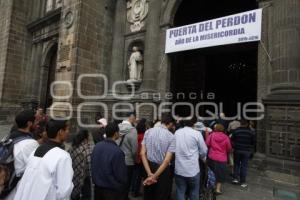 PUERTA DEL PERDÓN . CATEDRAL