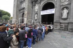 PUERTA DEL PERDÓN . CATEDRAL