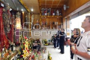 ALTAR SANTA MUERTE