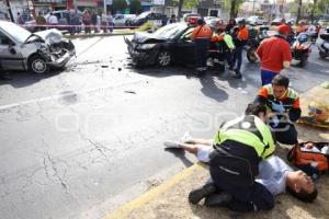 CHOQUE EN BULEVAR SAN FELIPE