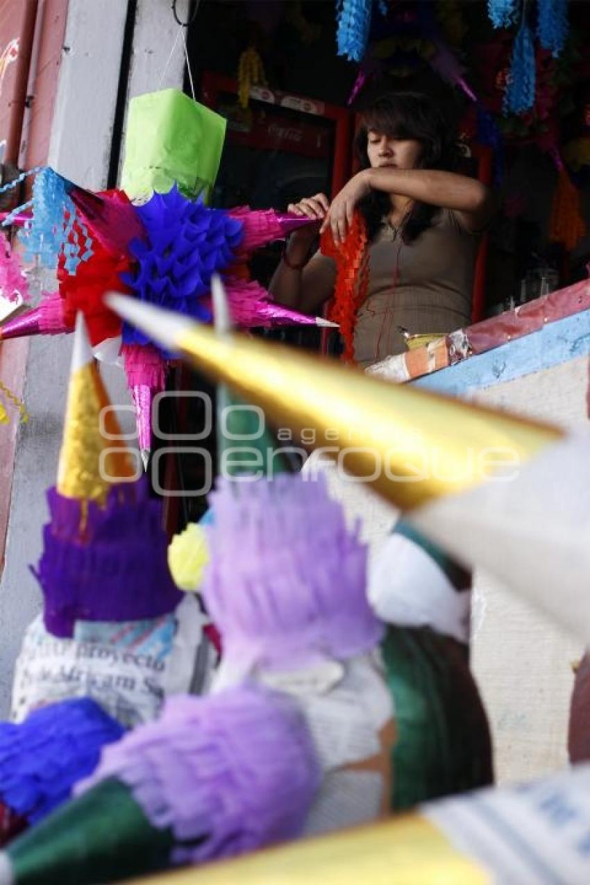 ELABORACIÓN PIÑATAS