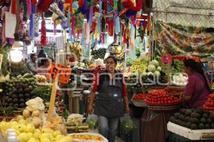 VENTAS NAVIDEÑAS MERCADOS