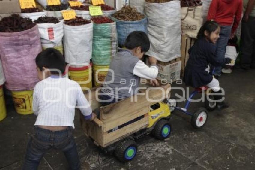 VENTAS NAVIDAD . MERCADO