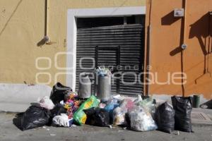 BASURA . NAVIDAD