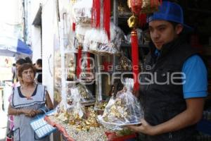 AMULETOS . AÑO NUEVO