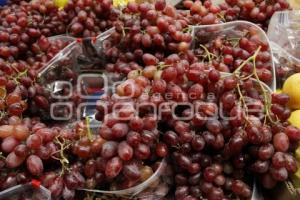 UVAS . AÑO NUEVO