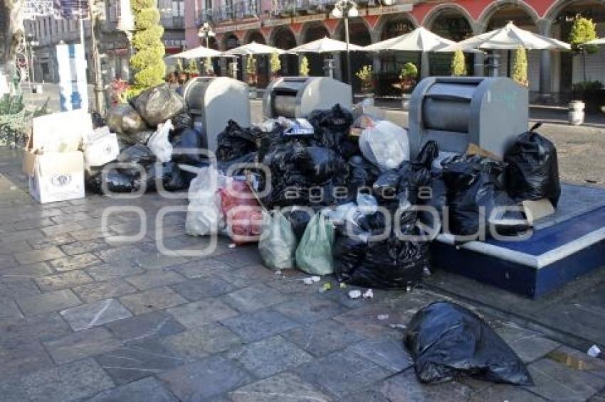 BASURA . AÑO NUEVO 