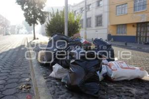 BASURA . AÑO NUEVO 