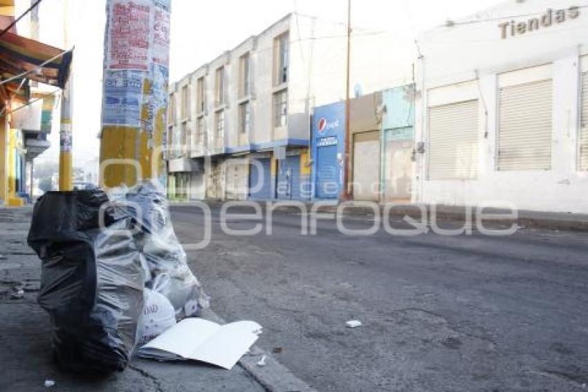 BASURA . AÑO NUEVO 