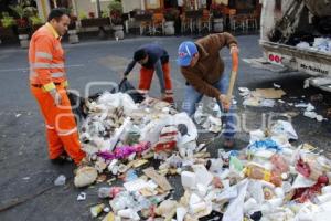 BASURA . AÑO NUEVO 