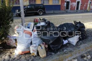 BASURA . AÑO NUEVO 