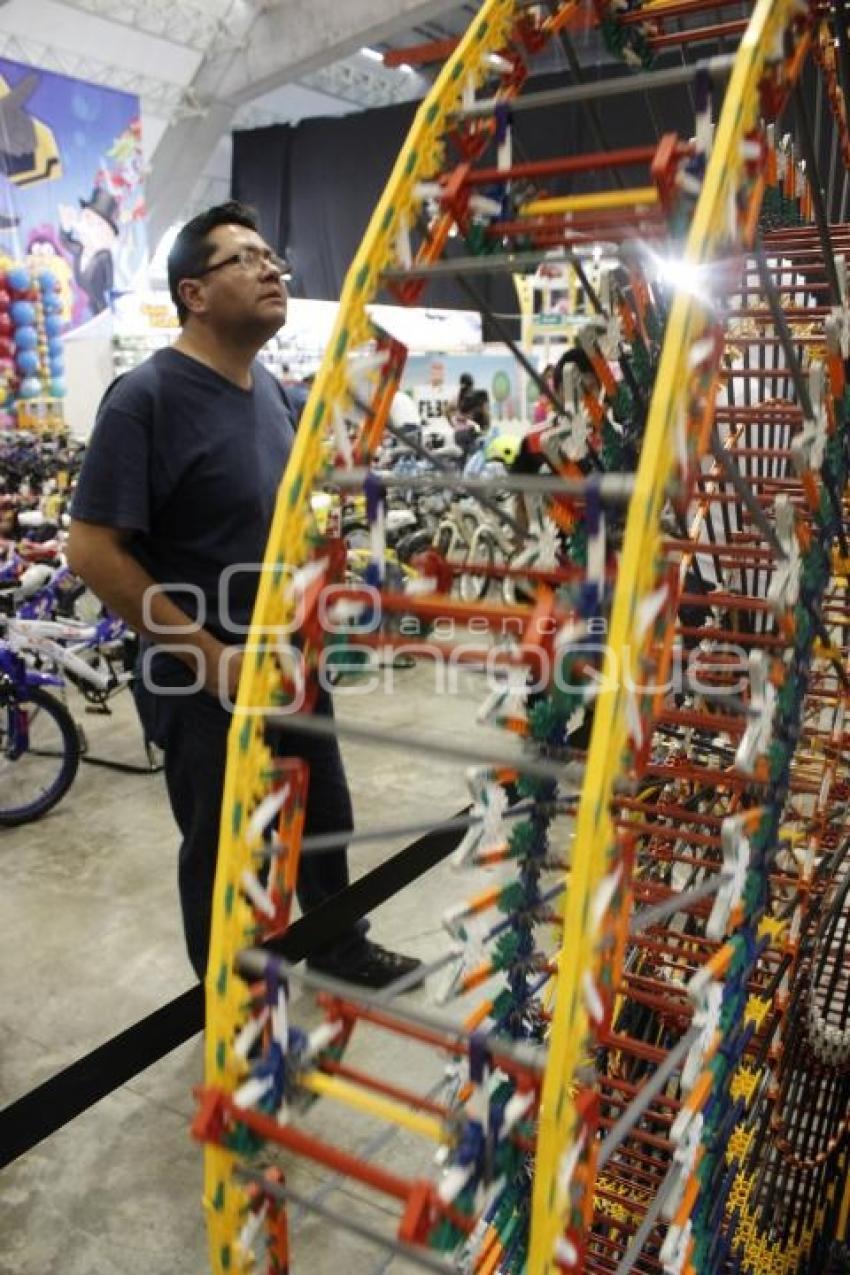 EXPO TUS JUGUETES 