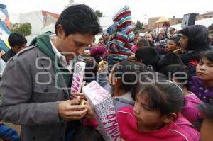 ENTREGA DE JUGUETES . CHOLULA