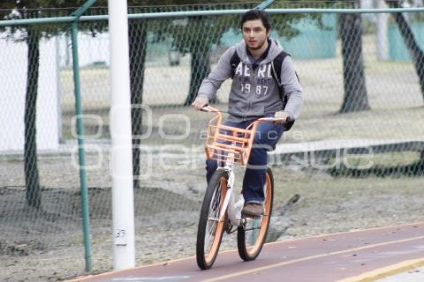 UNIVERSITARIOS . BUAP