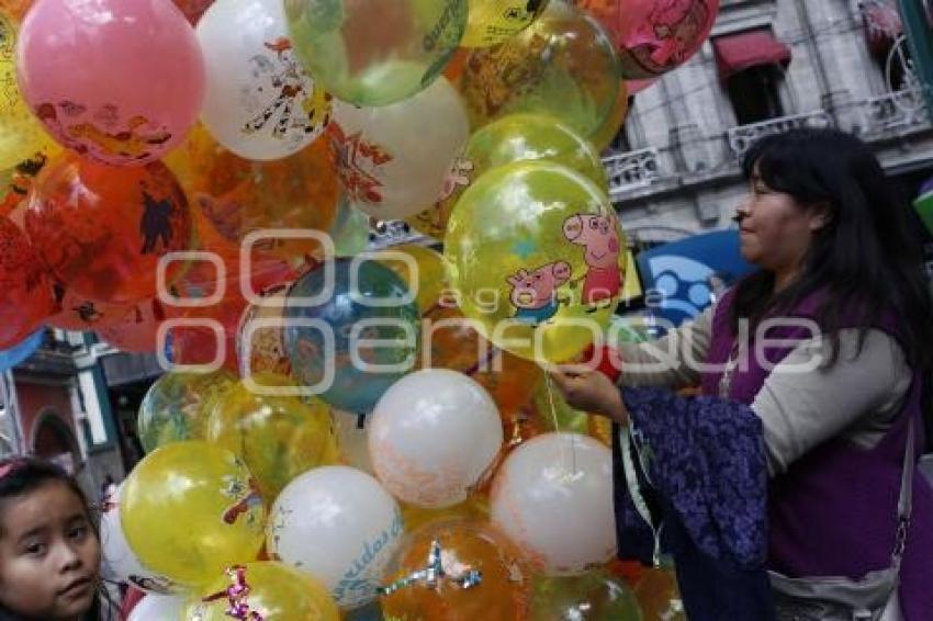 VENTA DE GLOBOS . REYES MAGOS