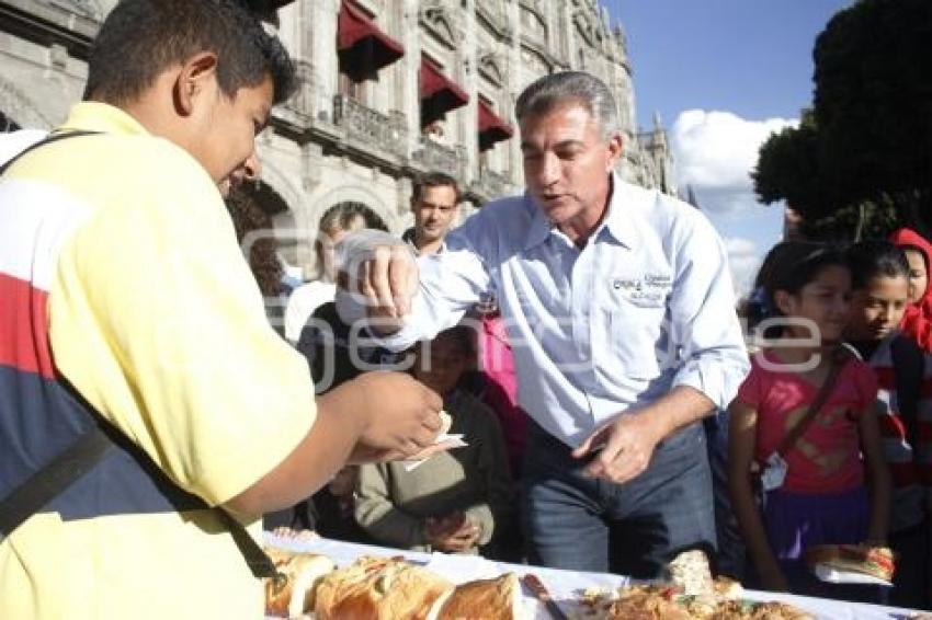 TONY GALI . ROSCA DE REYES
