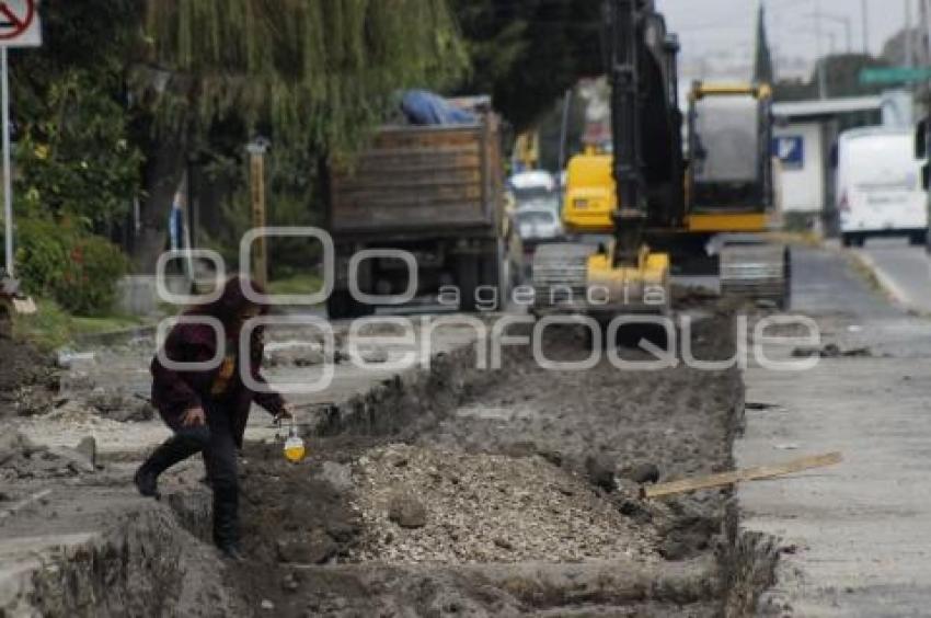 CIERRE DE CALLES . TREN TURÍSTICO