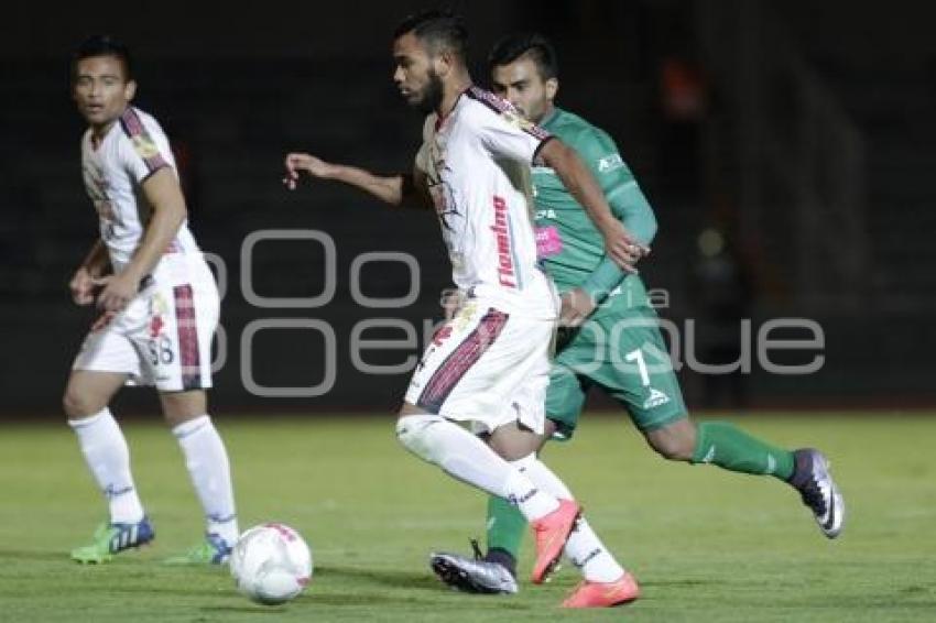 FÚTBOL . LOBOS VS JAGUARES