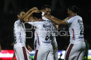 FÚTBOL . LOBOS VS JAGUARES