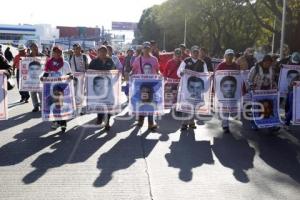 CARAVANA PADRES AYOTZINAPA