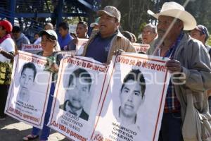 CARAVANA PADRES AYOTZINAPA