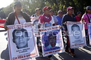 CARAVANA PADRES AYOTZINAPA