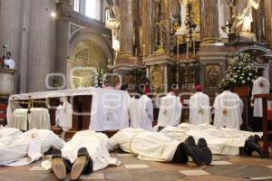 ORDENACIONES SACERDOTALES . CATEDRAL 