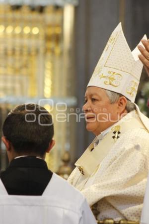 ORDENACIONES SACERDOTALES . CATEDRAL 