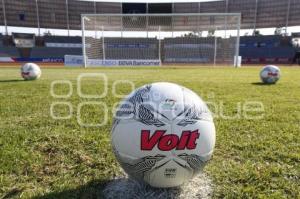 FÚTBOL . LOBOS BUAP VS ALEBRIJES