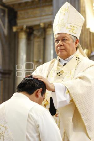 ORDENACIONES SACERDOTALES . CATEDRAL 