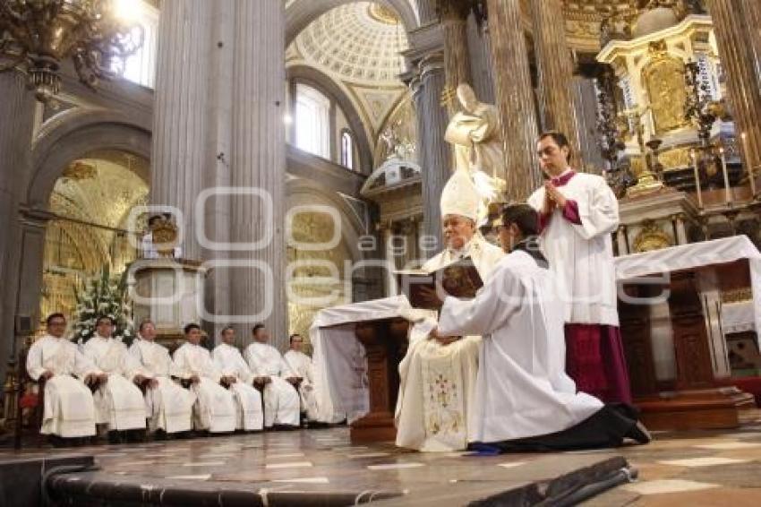 ORDENACIONES SACERDOTALES . CATEDRAL