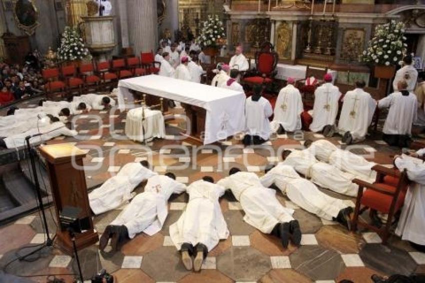 ORDENACIONES SACERDOTALES . CATEDRAL