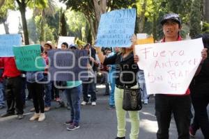 MANIFESTACIÓN . NUEVA IDEA