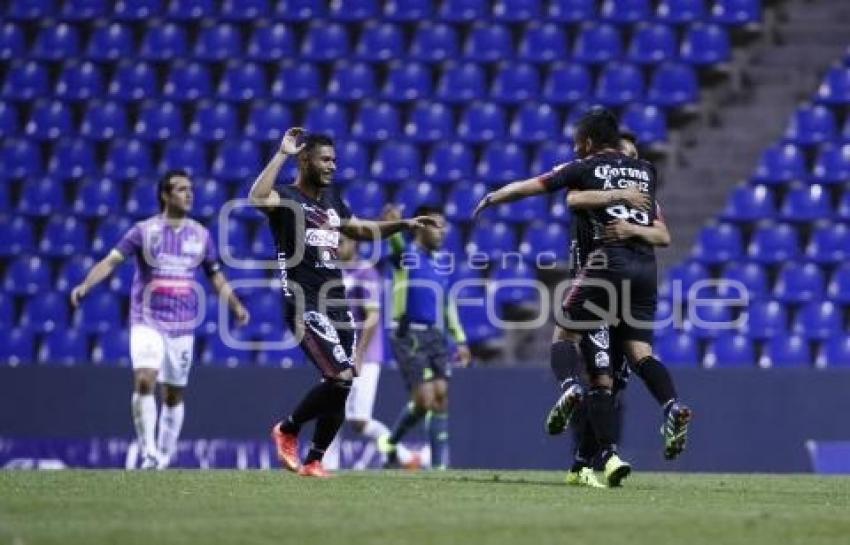 FÚTBOL . JAGUARES VS LOBOS BUAP